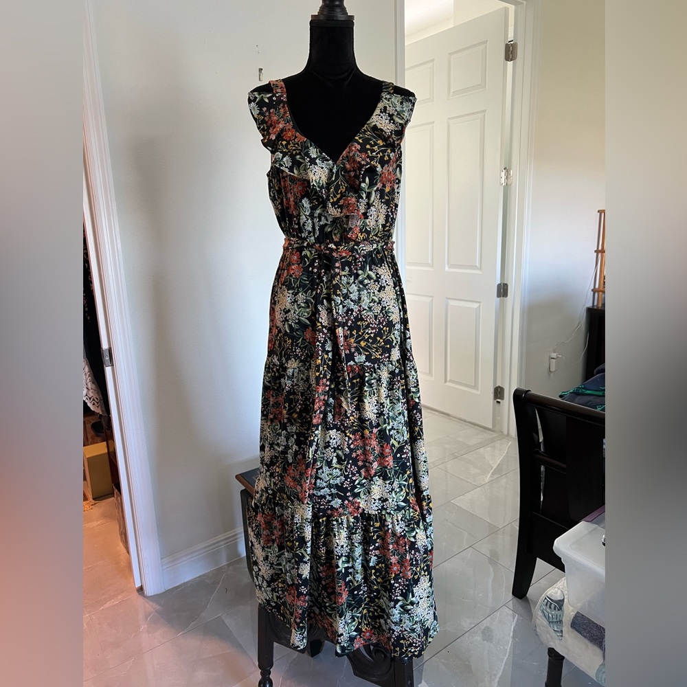 Ruffle Neck floral long dress M